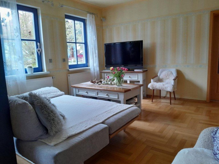  Ilmenau Einfamilienhaus Geratal - EFH - blaue Fenster - Glas - sch�ner Garten - Garage...