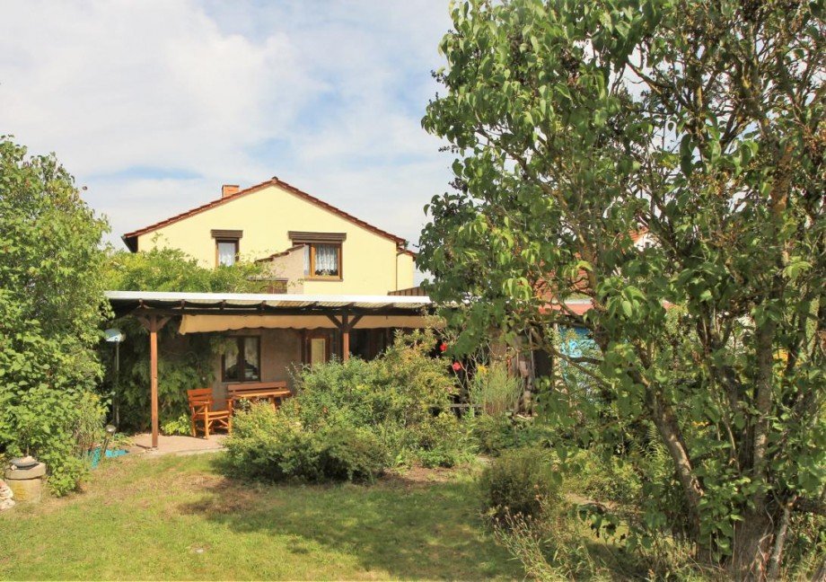 Gartenansicht Einfamilienhaus Seebergen