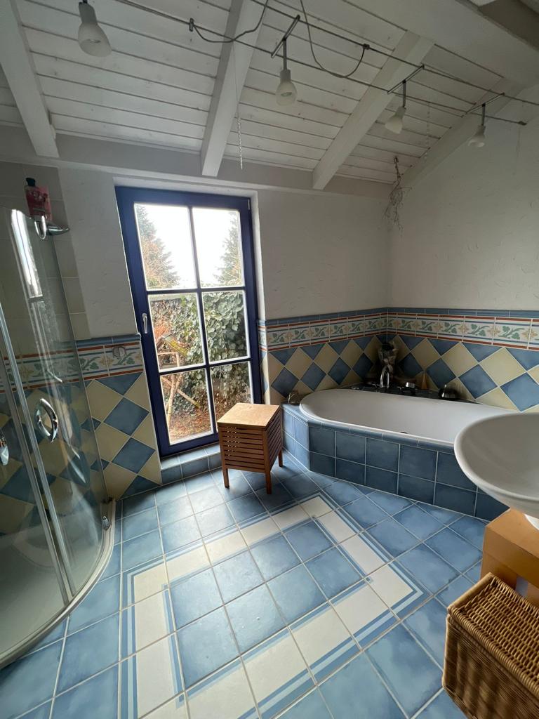 Bad mit Wanne und Dusche, EG Einfamilienhaus Geschwenda Ilmkreis